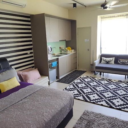 Mufasa Suites At Tamarind Suites With Wifi Netflix Coway Level 8 Cyberjaya Zewnętrze zdjęcie