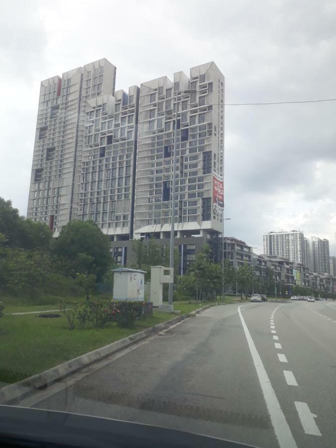 Mufasa Suites At Tamarind Suites With Wifi Netflix Coway Level 8 Cyberjaya Zewnętrze zdjęcie