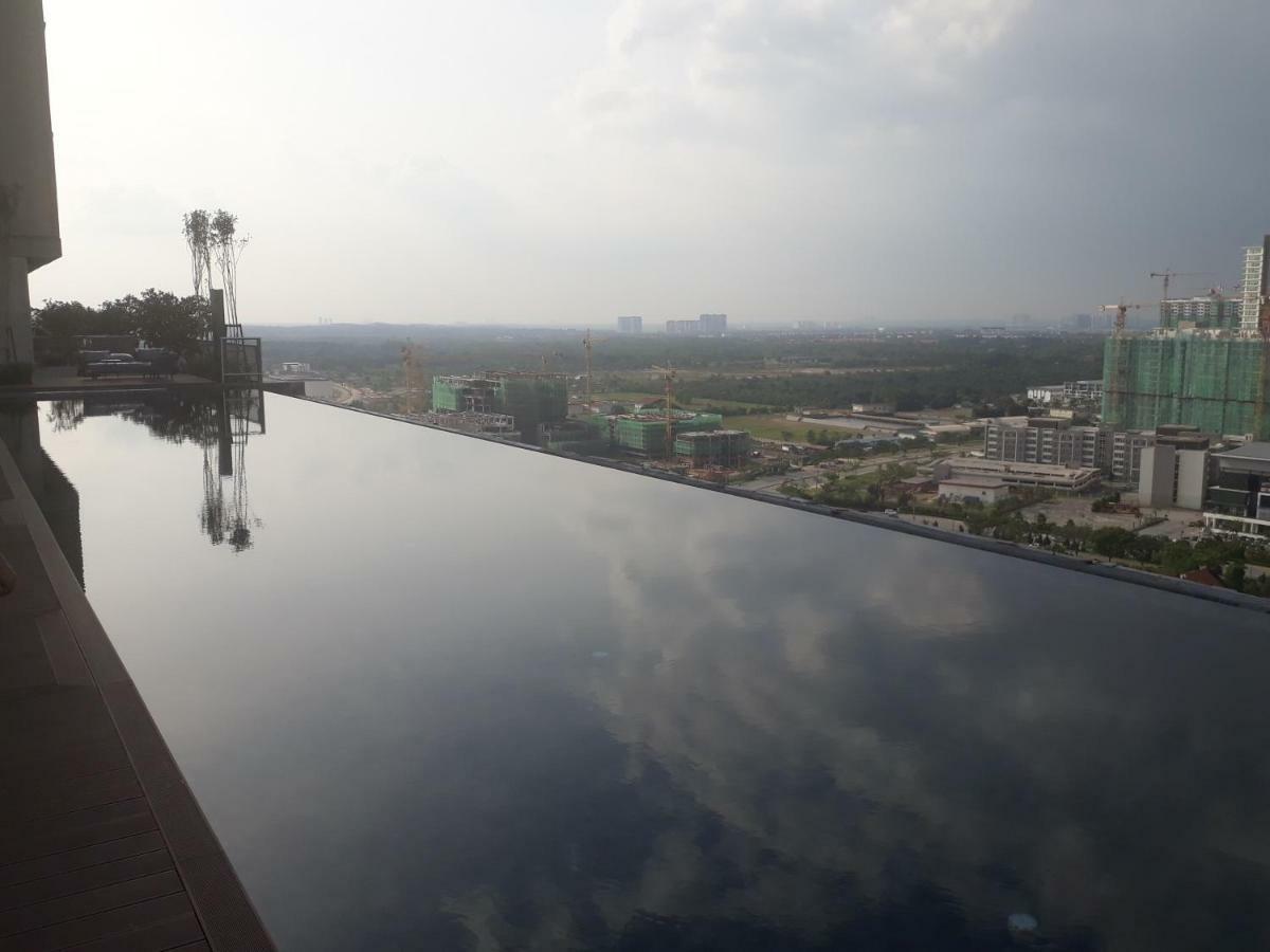 Mufasa Suites At Tamarind Suites With Wifi Netflix Coway Level 8 Cyberjaya Zewnętrze zdjęcie